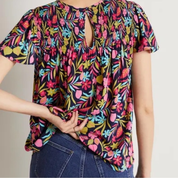 New‎ Layla Printed Smocked Top - Picture 4 of 9